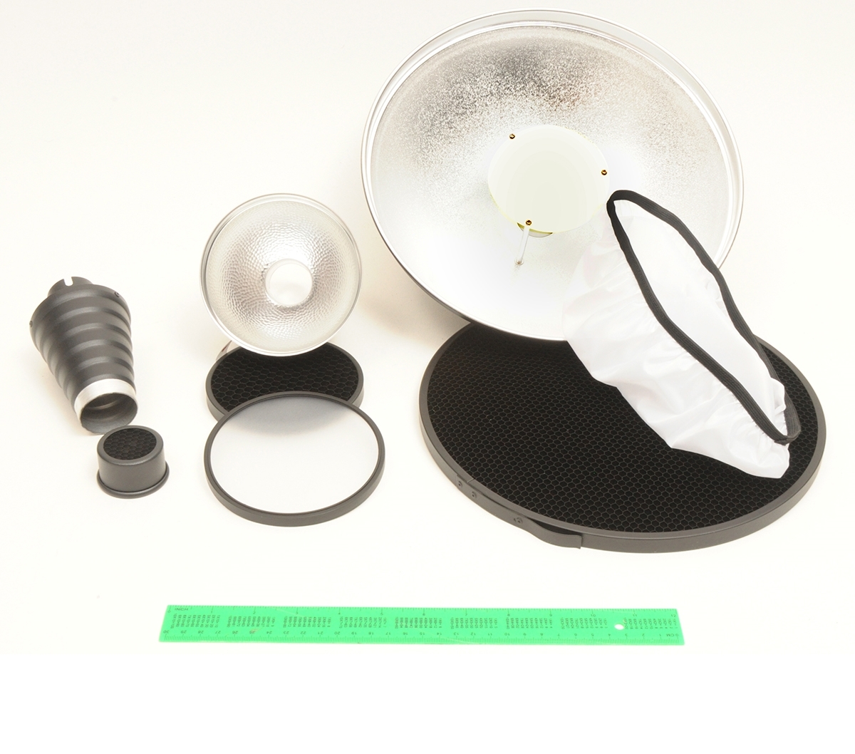 LumedyneAR5K 5" Black Reflector Kit with Grid and Diffuser